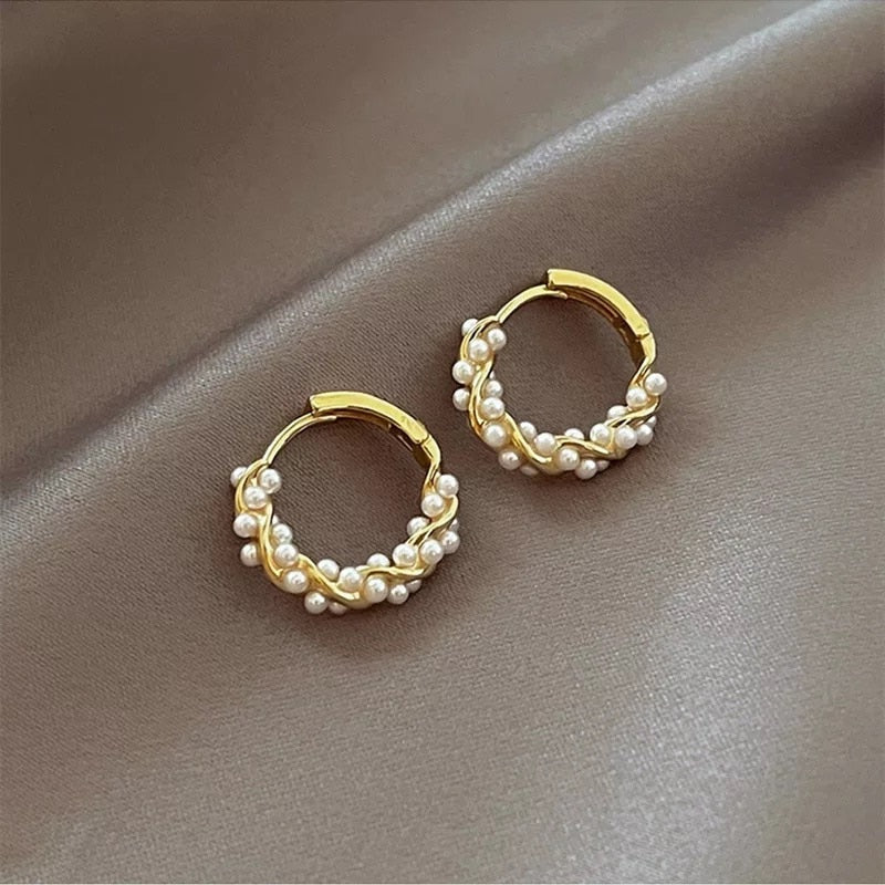 2025 Korean New Simple Temperament Circle Pearl Earrings Fashion Small Versatile Earrings Jewelry