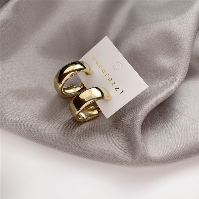 2025 Korean New Simple Temperament Circle Pearl Earrings Fashion Small Versatile Earrings Jewelry