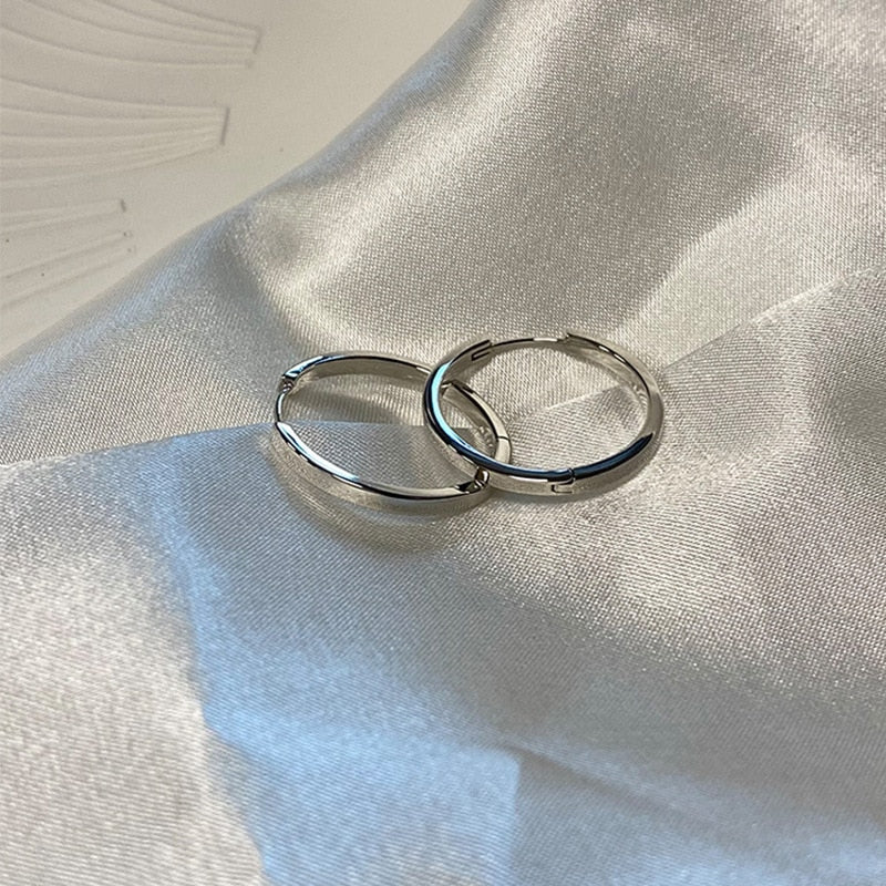 2025 Korean New Simple Temperament Circle Pearl Earrings Fashion Small Versatile Earrings Jewelry
